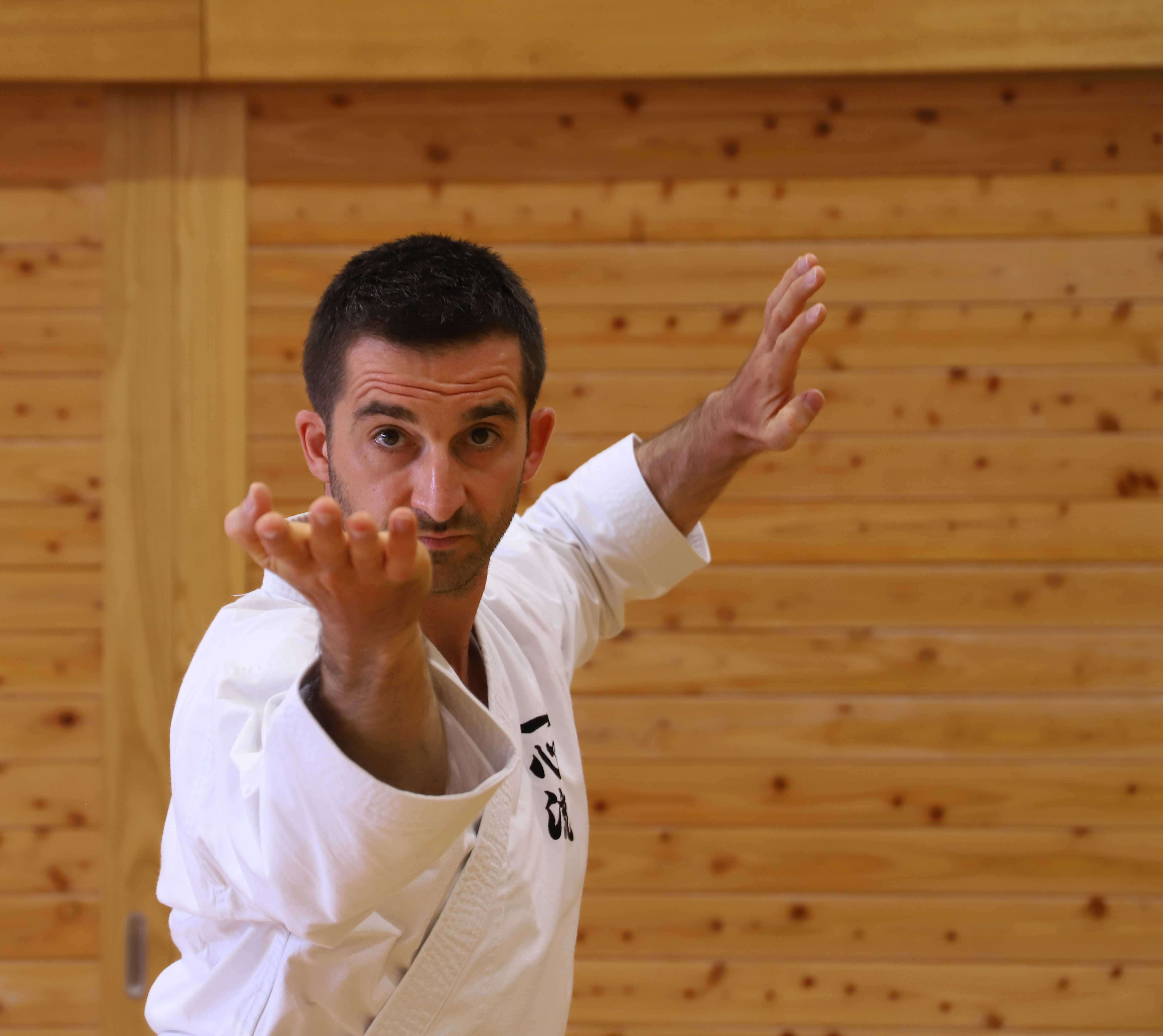 一般社団法人 沖縄伝統空手道振興会